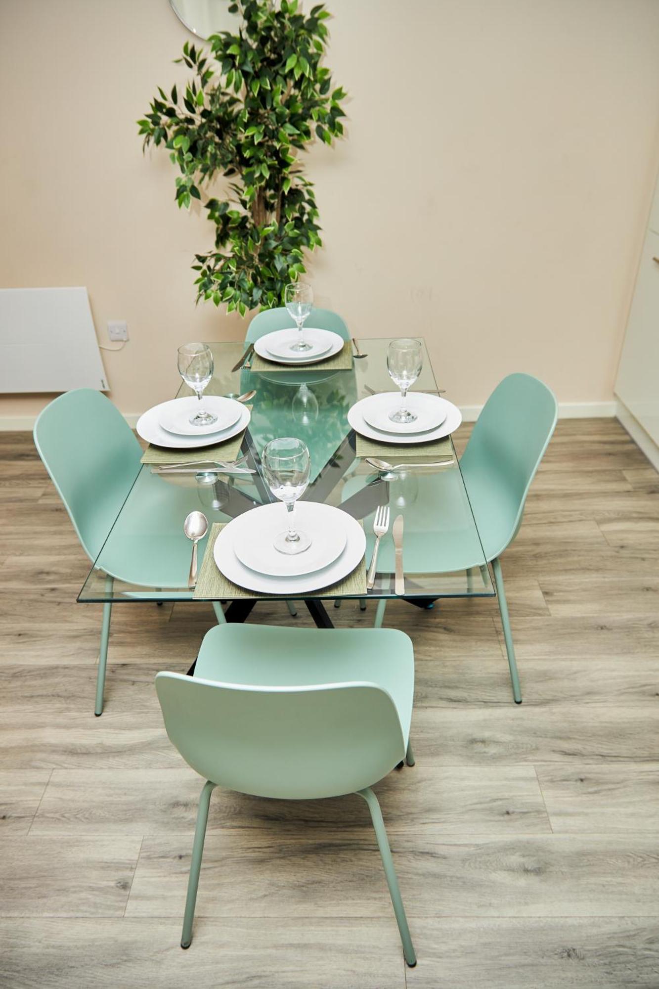 Deluxe And Cozy Two Bedroom With 1 Bathroom And Open Balcony Mánchester Exterior foto