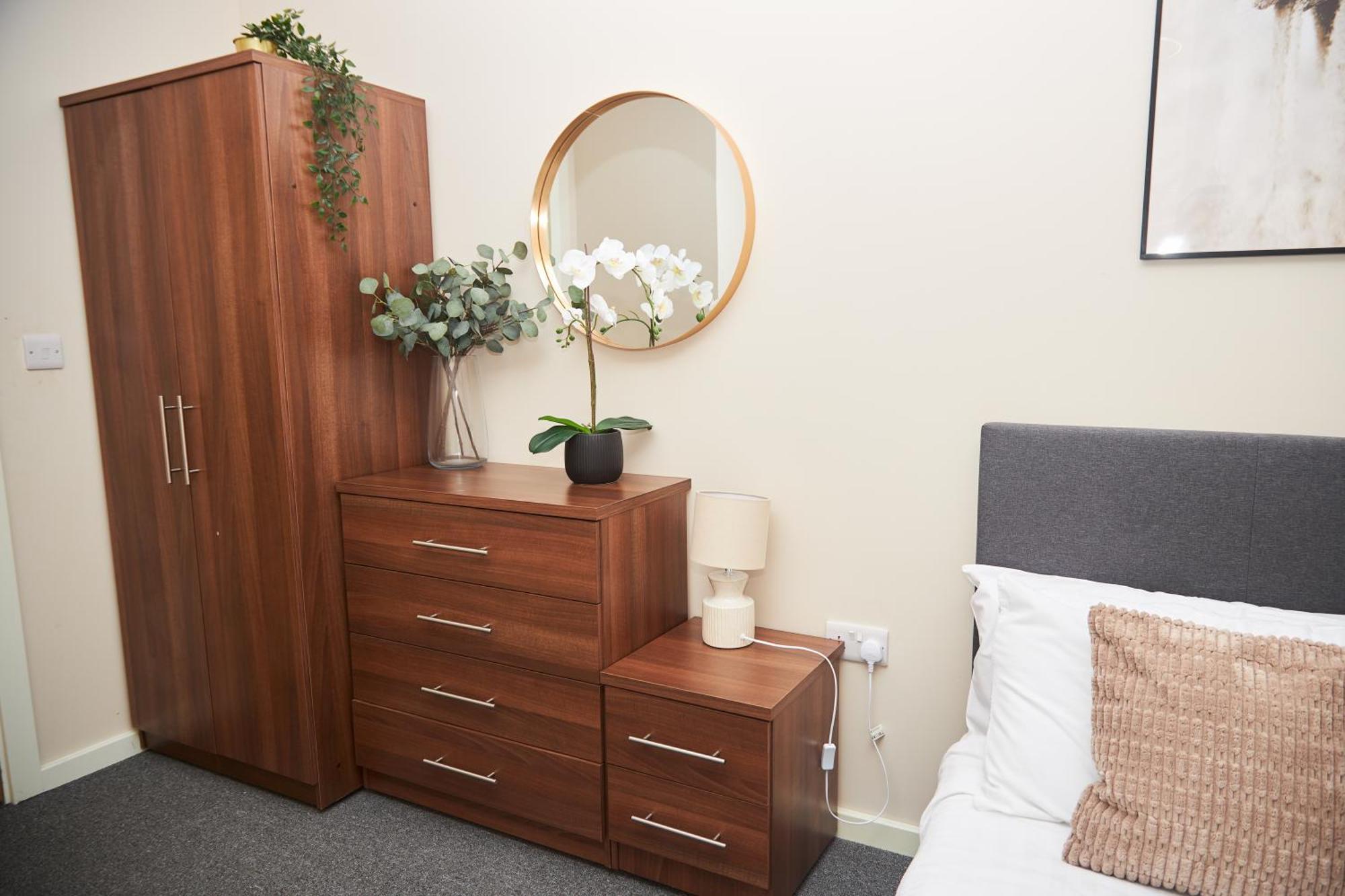 Deluxe And Cozy Two Bedroom With 1 Bathroom And Open Balcony Mánchester Exterior foto